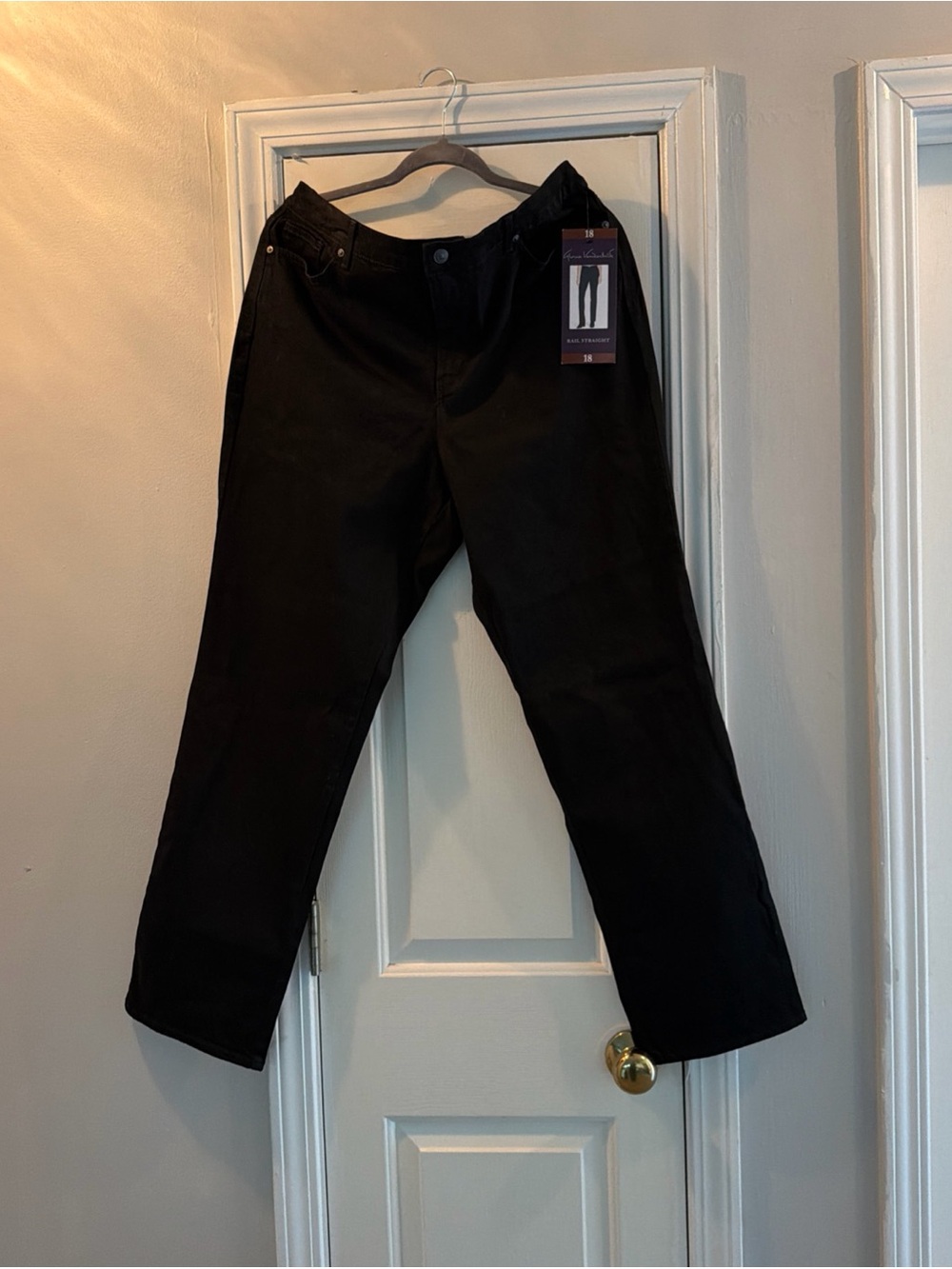Gloria Vanderbilt Black Women Straight Fit Pants -